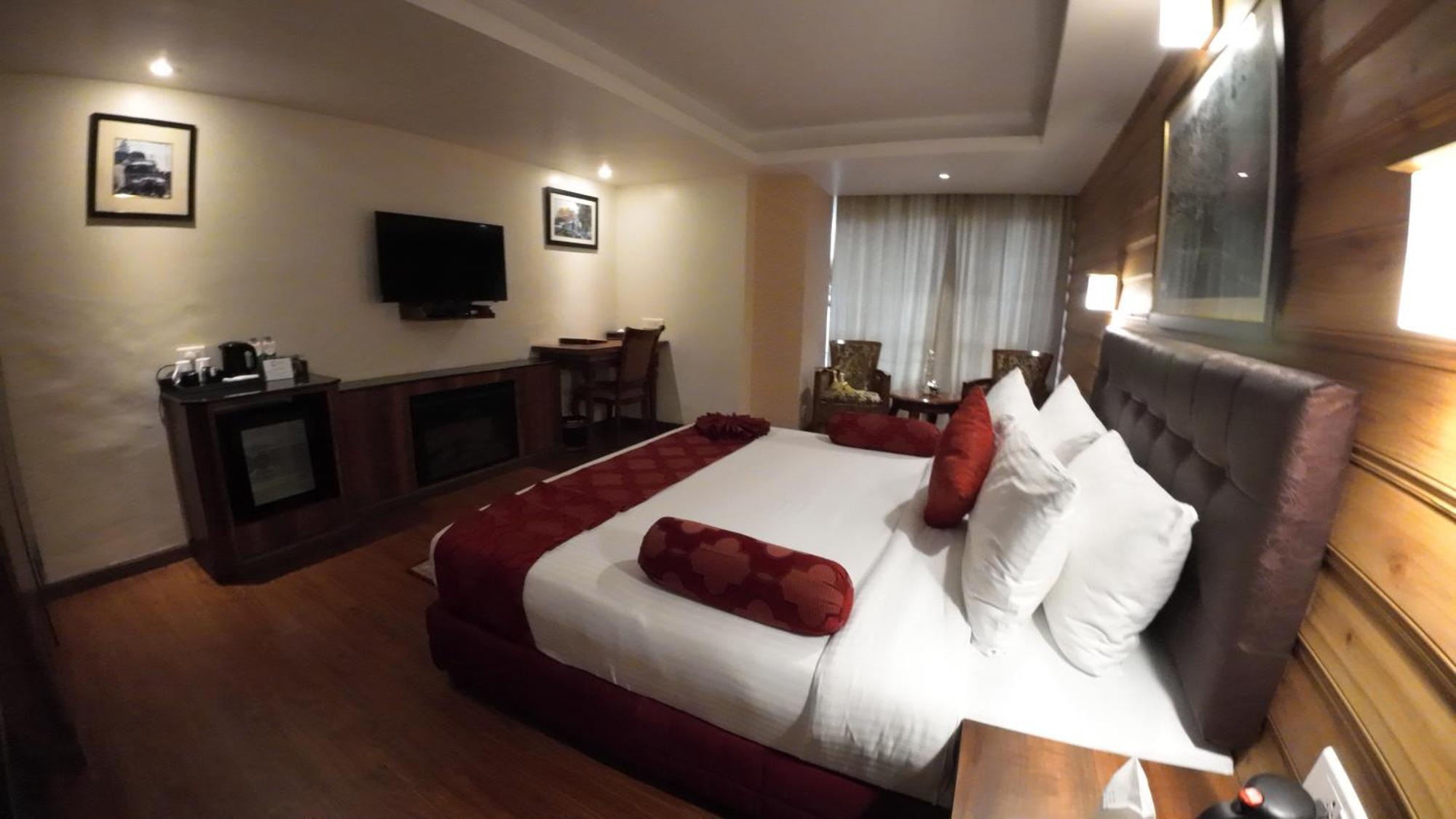 Crescent Resort, Darjeeling Дарджилінг Екстер'єр фото